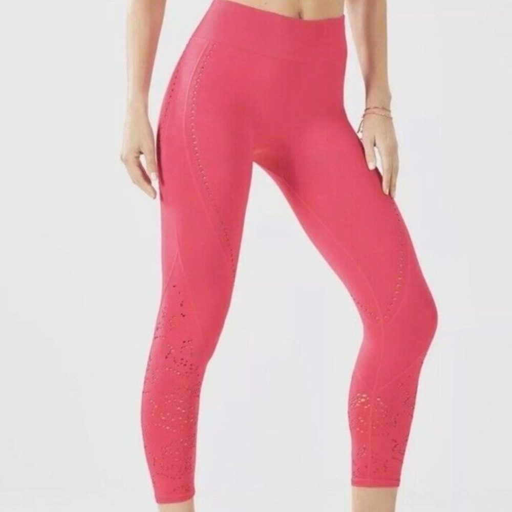 Fabletics Luciano Hot Pink Laser Cut out Crop Leggings 22” Large Activewear - Picture 1 of 15